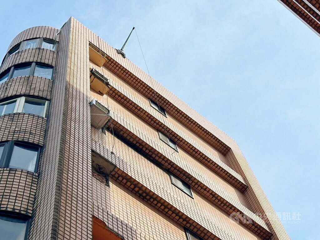 新北三芝工安意外：工人於大樓外牆吊籃作業時墜落身亡