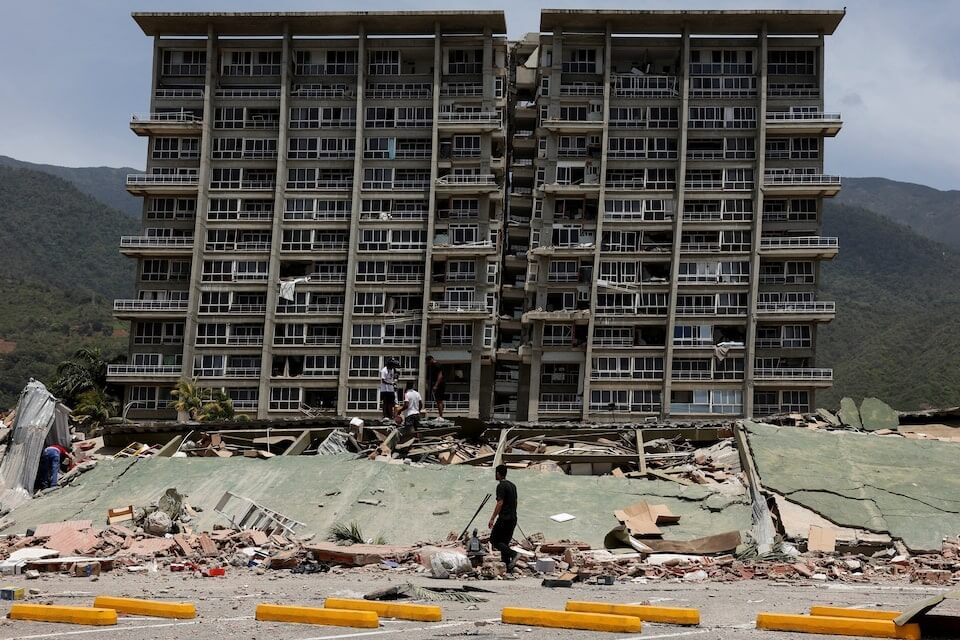 委內瑞拉強震死亡人數攀升至589人 國際救援隊投入救災