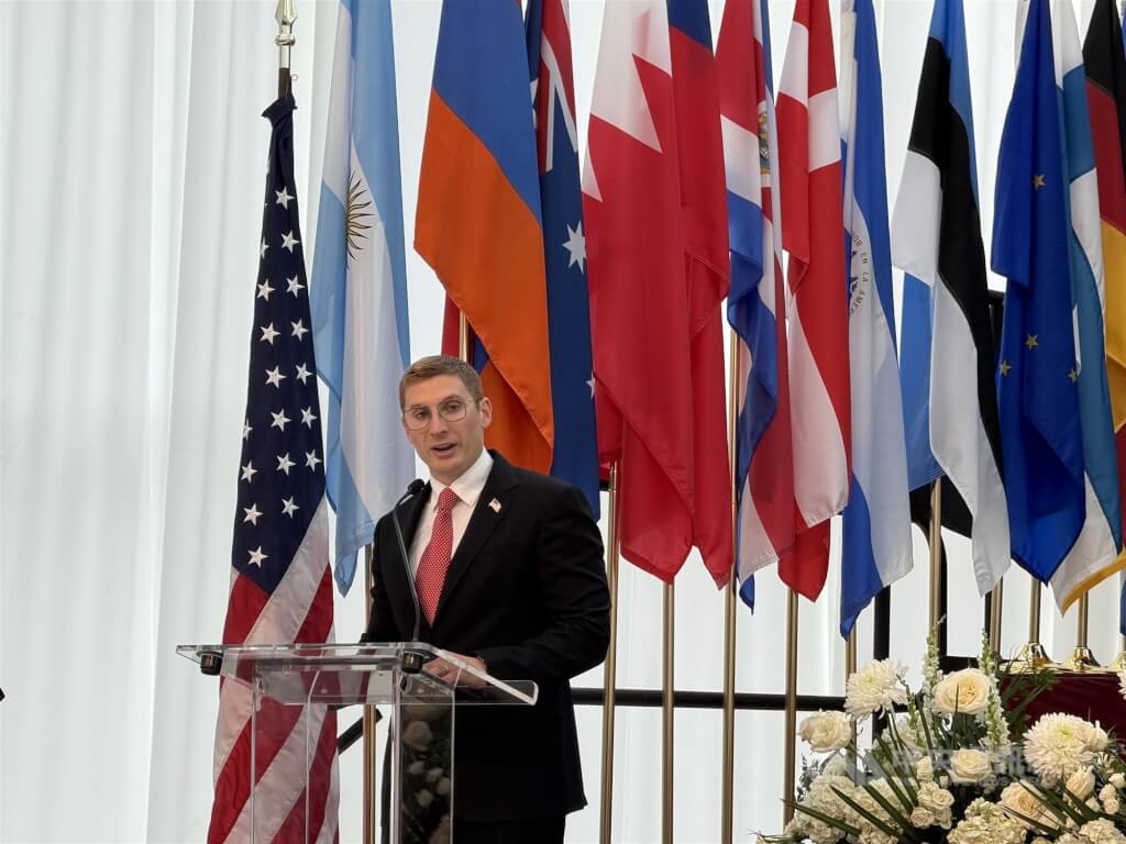 US-Led 'Pax Silica' Initiative Expands to 24 Members, Focusing on AI Supply Chain Security