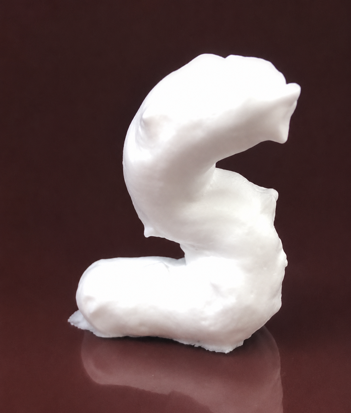 納麗斯化妝品取得專利：開發高彈性且持久的潔面乳配方，有效降低肌膚摩擦