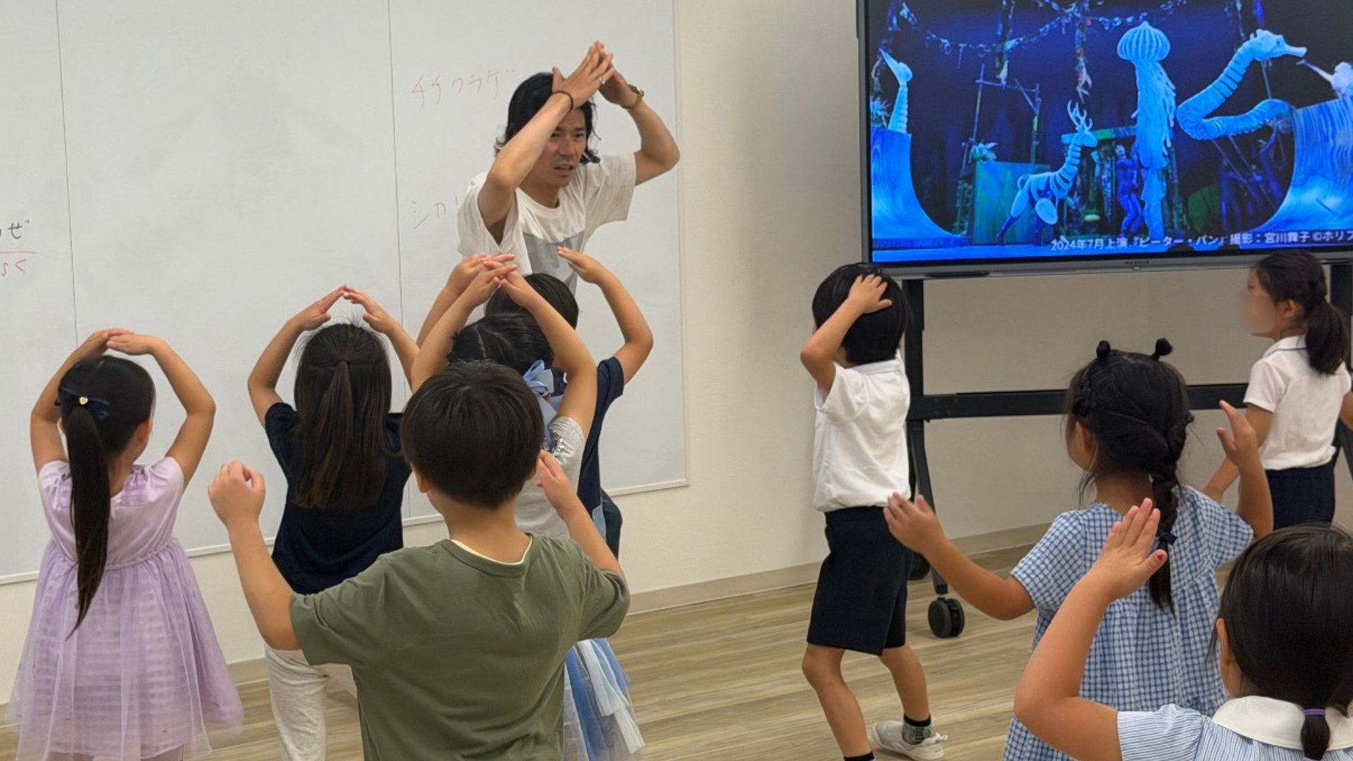 【ホリプロ×コノユメ】『ピーター・パン』演出家・長谷川寧氏と小学校受験の「表現力」ワークショップを開催